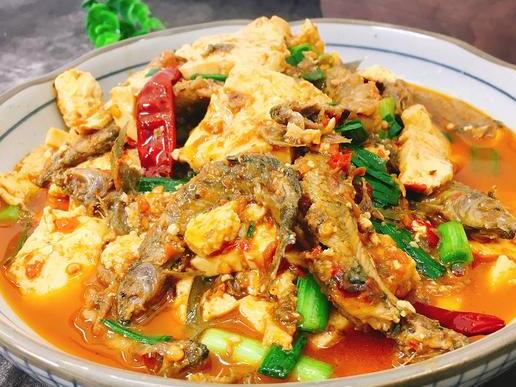 泥鳅炖豆腐1
