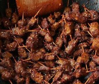 孜然牙签肉8