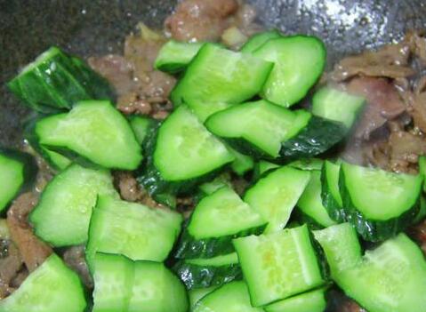 黄瓜炒牛肉7