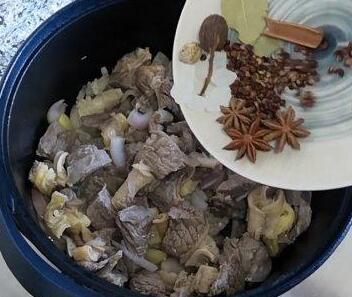 土豆炖牛腩7