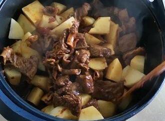 土豆炖牛腩13