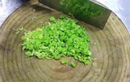 芹菜肉丸3
