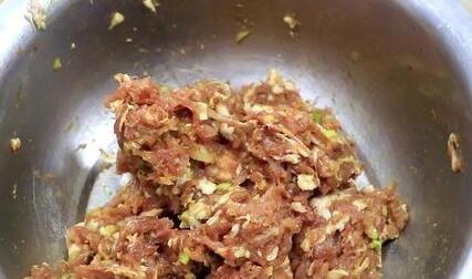 芹菜肉丸5