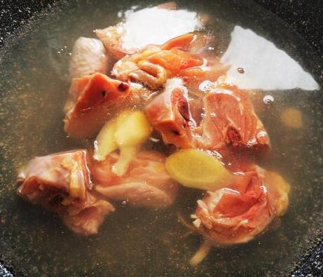 鸡腿炖土豆3