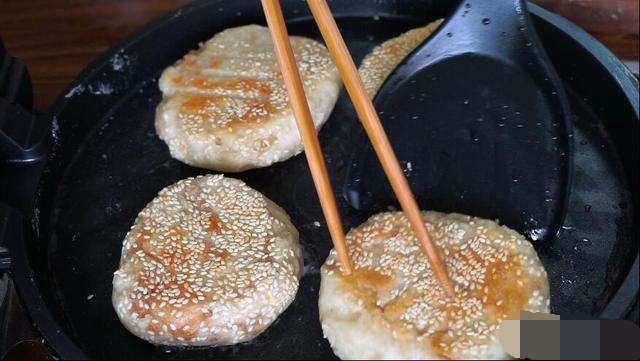 又酥又脆的早餐饼做法