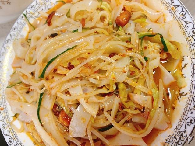 电饼铛制作凉皮的方法