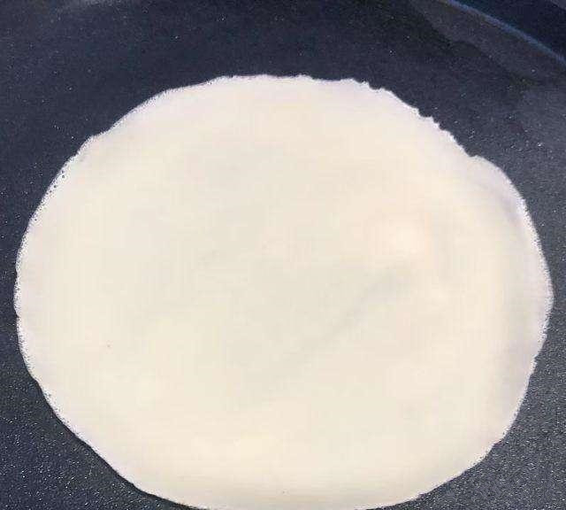 电饼铛制作凉皮的方法