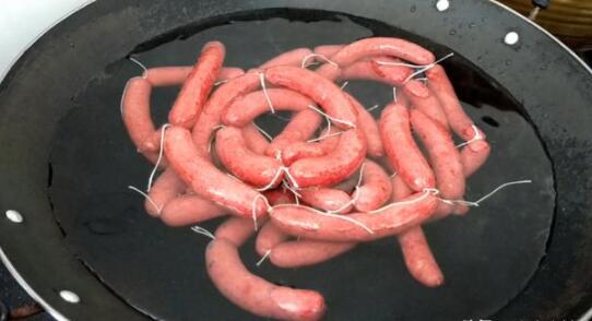 热狗在家怎么做 自制热狗的做法