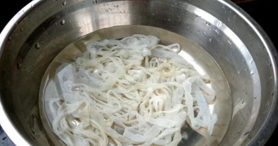 热狗在家怎么做 自制热狗的做法
