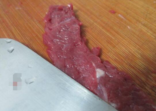 怎样炒牛肉 丝瓜牛肉的做法