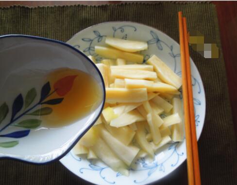 茭白怎么做好吃 轻腌盐茭白的做法
