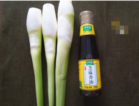 茭白怎么做好吃 轻腌盐茭白的做法