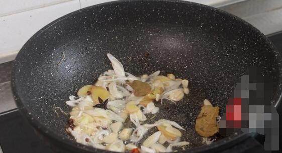 红烧鸡块的家常做法