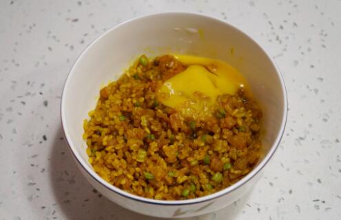 怎样做咖喱饭 咖喱香米里脊卷的做法9