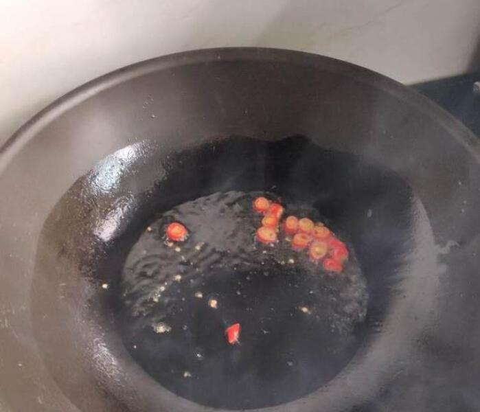 葱油花蛤的做法窍门6