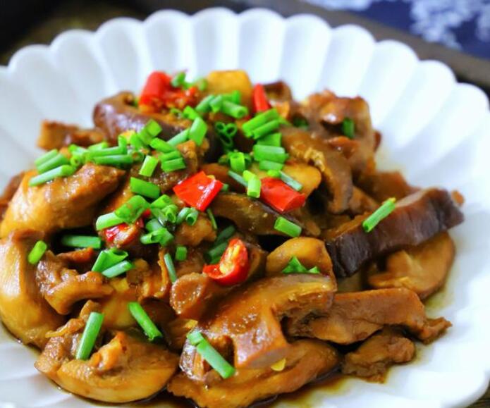 香菇怎么做好吃 电饭锅香菇滑鸡的做法12