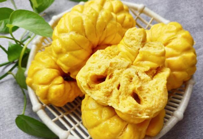 南瓜怎么做好吃 南瓜花卷馒头的做法12